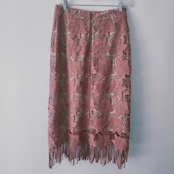 Alice + Olivia Strand Floral Lace Fringe Midi Skirt Pink Size 6 - Picture 8 of 8